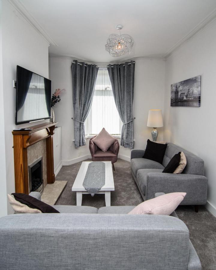 ليفربول Riverpool - Luxry Suits For Football Fans Near Anfield Stadium المظهر الخارجي الصورة